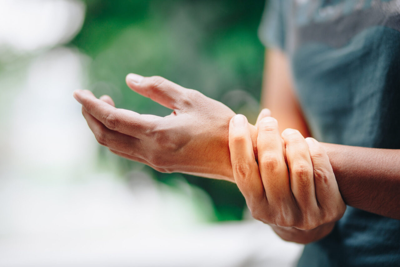 Sudden Sharp Pain in the Wrist | SportsMed Physical Therapy